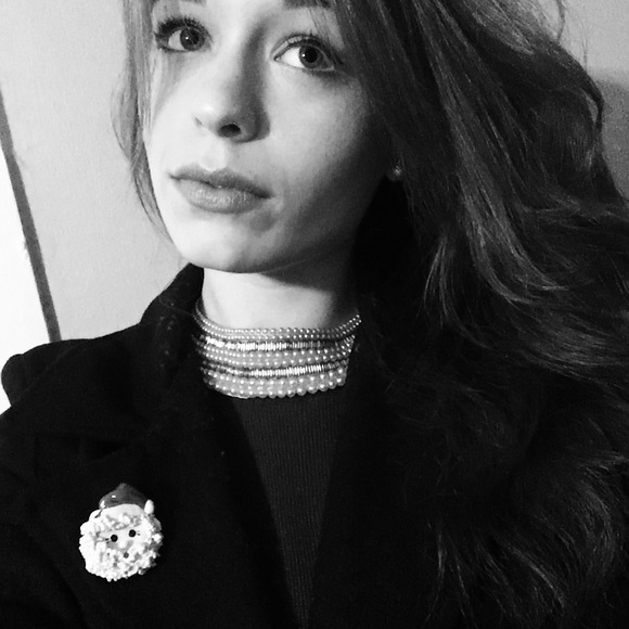 Meet your Posher, Lauren - Picture 1 of 1